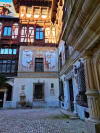 🏰 Where Royal Dreams Meet the Mountains – Discover Peleș Castle