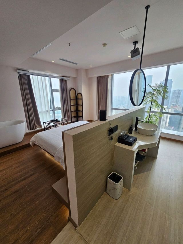 360° City Views & Chic Minimalist Vibes at Mixiyue Scenic Hotel in Chongqing 💫