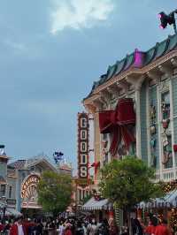 Christmas vibes in Hongkong Disneyland