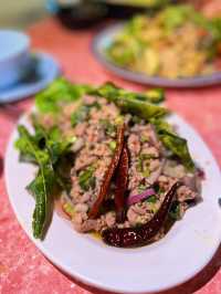 🌙🇹🇭 ดาวแก้วโต้รุ่ง – อาหารไทยยามดึกในฮ่องกง