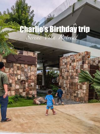 Dreaming of a perfect Kep getaway? Serene Vita Retreat delivers an unforgettable escape for families—kids will have a blast while grown-ups soak up pure relaxation. From sunrise poolside moments to stunning photo ops with modern architecture and lush gardens as your backdrop, every moment here is a treasure. 🌞🏊♂️

Nestled in Phum Kep, this hotel is a breeze to find; it’s just a short tuk-tuk ride from Kep Beach and Crab Market, meaning you’re close to the town’s coastal charm and famous fresh seafood. The staff here go out of their way to make everyone feel special—the warm, attentive service is a major highlight. You’ll appreciate how easy it is to book local adventures or a family boat trip with their help.

The rooftop pool is a must for both sunny dips and cool Insta-worthy snapshots, and there’s plenty of room to let the kids burn off energy while adults unplug. Spacious, tastefully designed rooms with private terraces make downtime a pleasure, and the on-site restaurant delivers healthy local cuisine starring smoothie bowls and garden-fresh herbal teas—yum! If traveling with little ones, you’ll love the thoughtful family options, making group fun and dining super easy.

Pro tip: Head up to the rooftop just before sunset for golden hour photos—the view over Kep’s green treetops and the sea is unbeatable. Don’t miss strolling through the gardens, even if the weather shifts from sun to cloud—there’s magic in every corner.

Ready to make your family memories? Book your stay through trip.com for the best rates and a seamless reservation. For a mini itinerary, spend mornings by the pool, venture to the Crab Market for lunch, and end with an evening walk along Kep’s serene shore.

#Kep #FamilyHotel #RooftopPool #CambodiaTravel #SereneRetreat