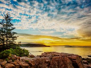 Island of Mist and Granite