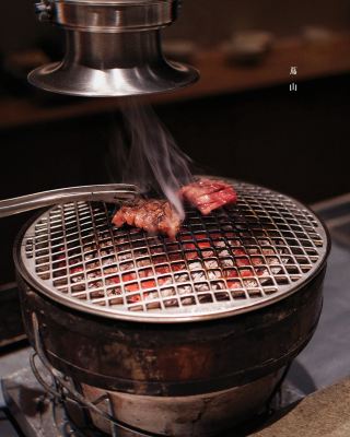 蔦山・懐石炭火焼き｜深セン華僑城でコスパ最強！1人あたり400元台で13品の贅沢な和牛炭火割烹を堪能。