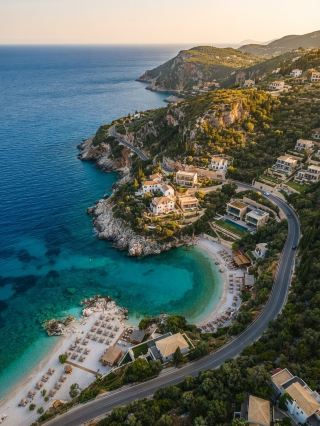 🌊✨ "If you love Santorini but are looking for a new coastal destination in Europe, try the Albanian Riviera." 🇬🇷➡️🇦🇱