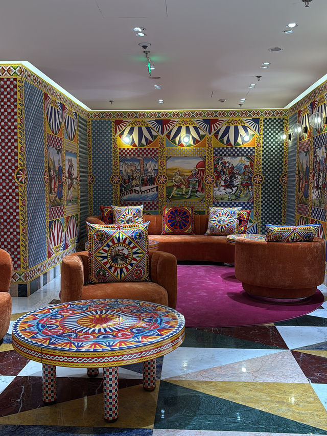 The Most Extra Coffee Break in Shanghai: DG Cafè by Dolce & Gabbana ☕✨