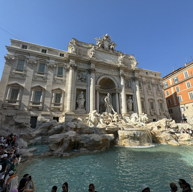 Trevi Fountain-Fountain of dreams✨