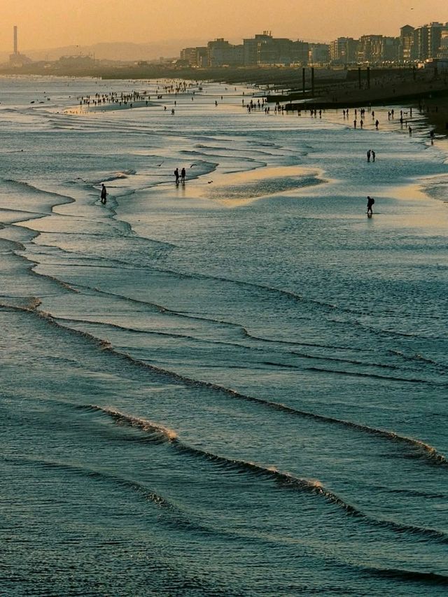 🌊 Discover the Charm of Brighton Beach 🏖️