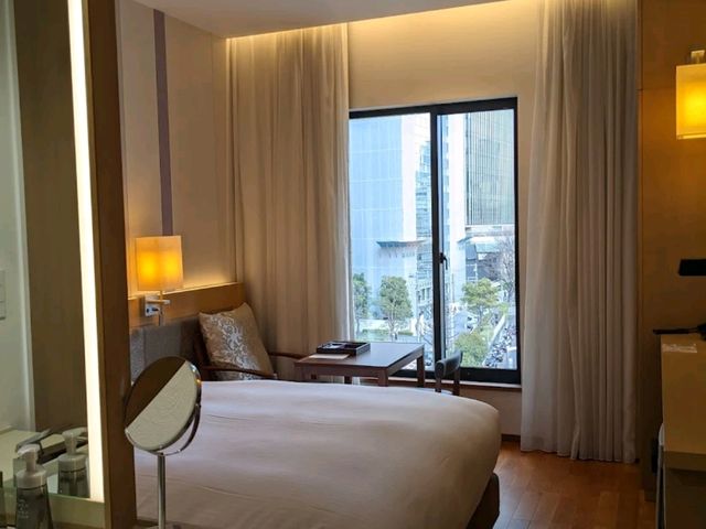 “Riverside Retreat & Onsen Oasis in Central Osaka”
