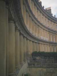 The Royal Crescent in Bath: A Georgian Masterpiece 🏛️