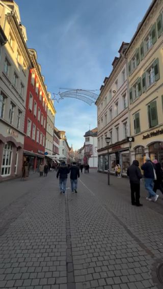 🏰🌉 Heidelberg – Germany’s Romantic Soul Wrapped in History & Charm 🌅🇩🇪