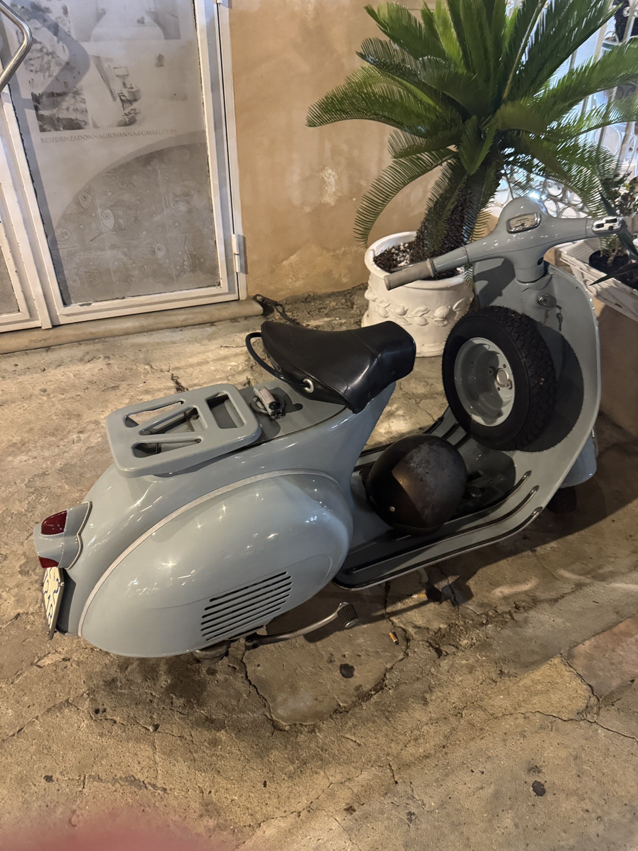 📅 Itinerary 
 Day1: walk around enjoy the sunshine and great food
 Day2: enjoy the beach and relax
 Day3: cry that it's your last day 
 🏨 Accommodation hotel tropea 
 🍴 Food Recommendations 
 📌 Tips check out menus before you eat 