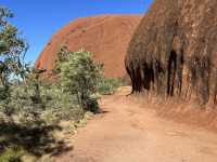 Sunrises, Sunsets, and Stars: Experience the Magic of Uluru 🇦🇺 🦘 