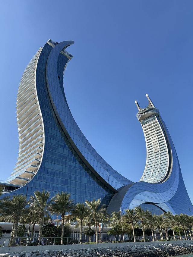 🌙 Staying Inside an Iconic Crescent
