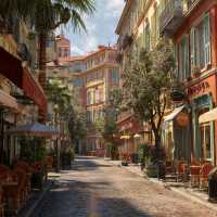 Soak Up the Sunny Vibes Along Nice’s Coastline 🌞🌴