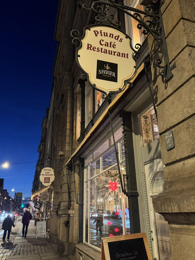 世界一美しい牛乳屋さん、Pfunds Molkerei 世界一美しい牛乳屋さん、Pfunds Molkerei