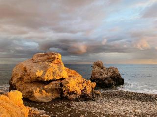 Cloudy Beach Vibes🌊