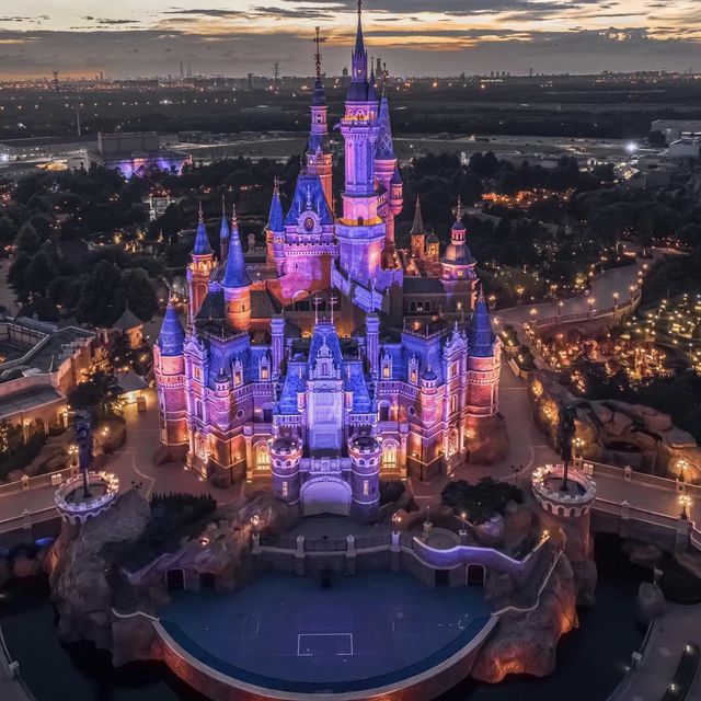 Have fun at Shanghai Disneyland Resort! 💕