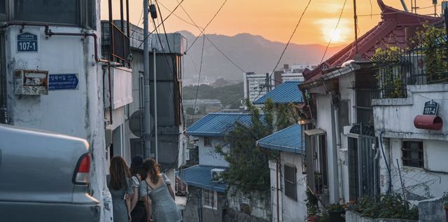 首爾火爆打卡梨花洞壁畫村什韓劇取景地