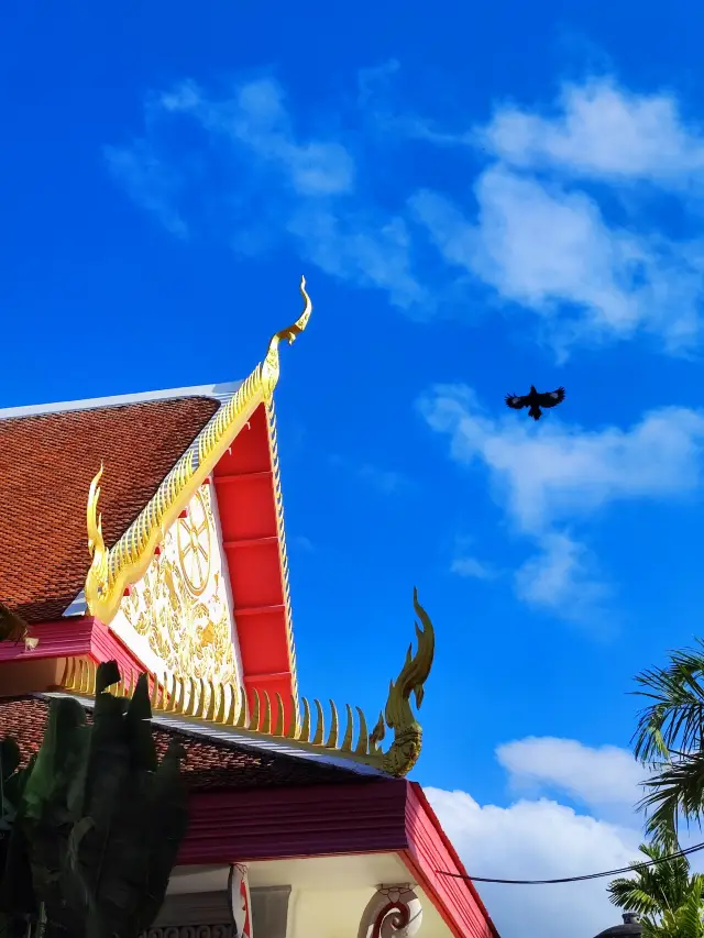 タイのプーケット島で無料遊び～最初の停留所はチャロン寺