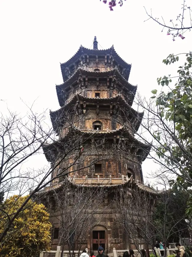 The place was anciently known as the Buddha's Land, where saints roam the streets," says the Quanzhou calling card: Kaiyuan Temple