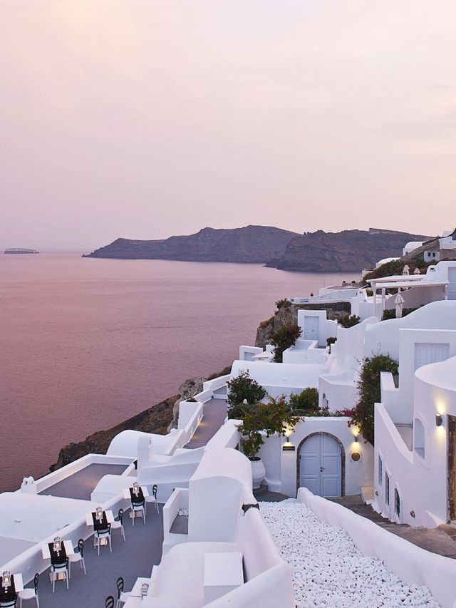 🌟 Santorini's Canaves Ena: A Luxe Stay! 🌟