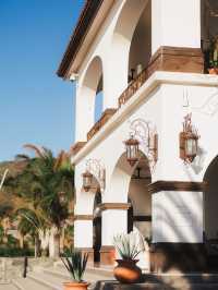 🌴 Baja Bliss: Top Hotel Picks in La Paz! 🏖️