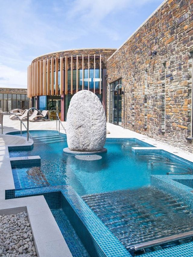🏰✨ Enchanting Newquay Stays: Vintage Vibes & Seaside Bliss 🌊