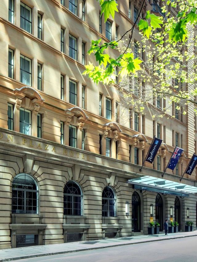 🌟 Sydney Stays Shine: Radisson Blu Plaza Hotel 🌟