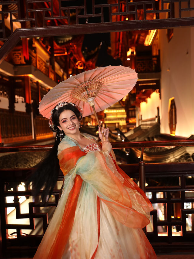 Dressing Up in Hanfu at Yu Garden: A Magical Experience