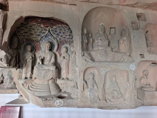 皇澤寺——女皇帝武則天祀廟。