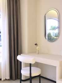 上海！！新開的！！不想退房…。