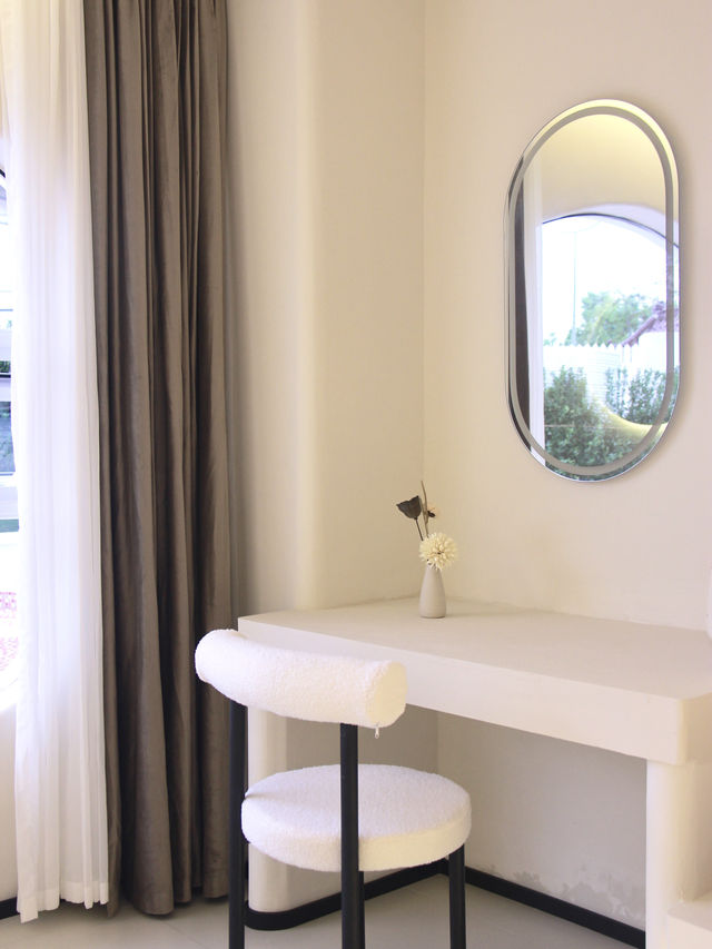 上海！！新開的！！不想退房…。