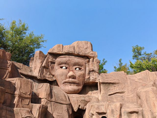 牛河梁遺址。