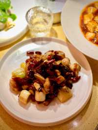 這家韓式 bistro 有點東西。
