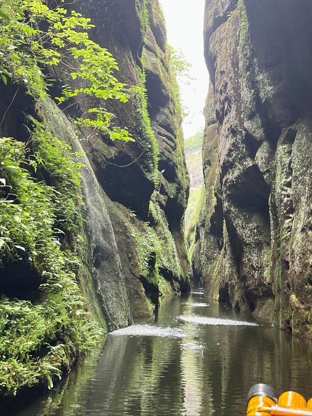 福建泰寧九龍潭 | 丹霞山水微縮明珠。