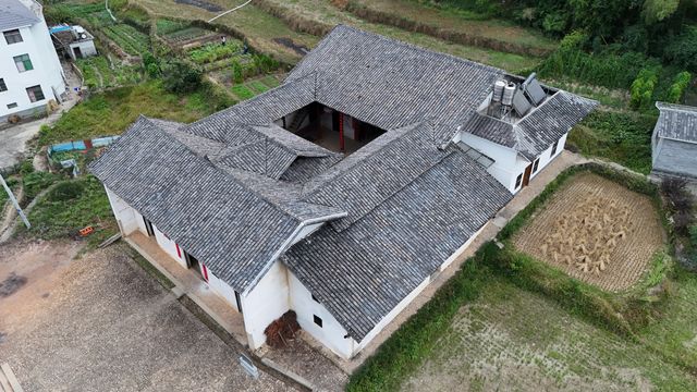 江西興國官田村中央兵工廠工人俱樂部舊址。