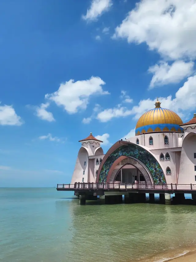 5-day visa-free trip to Singapore and Malaysia: Explore two countries with ease