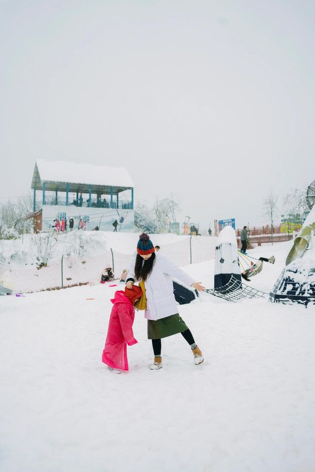 西嶺雪山親子遊|溫泉玩雪兩天一夜攻略