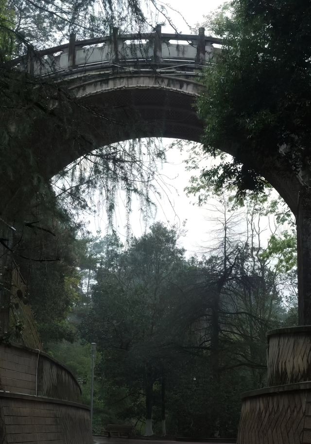 白岩公園：又打卡一個新地點。