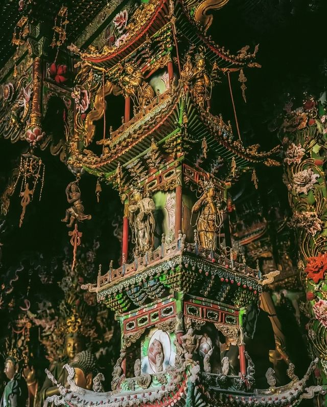 小西天塑造的佛國世界