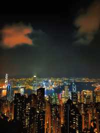 第一次嚟香港旅行，一定要去太平山頂睇夜景！
