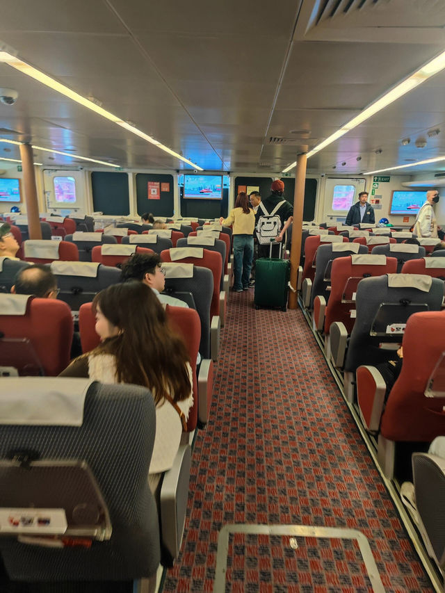 港澳輪渡：穿梭繁華的海上之旅