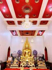 *【バンコクの秘宝！黄金の仏像が鎮座する金佛寺の魅力】**  