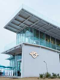 喺蔚藍海岸搵到宮崎駿同款開往海上嘅列車