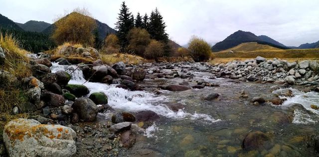 祁連山冰溝河景區