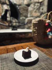 "A Stay with Scenic Views and Attentive Service"