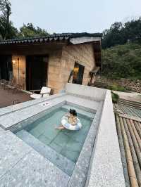 什麼在紅山楂酒店竟然不能躺平