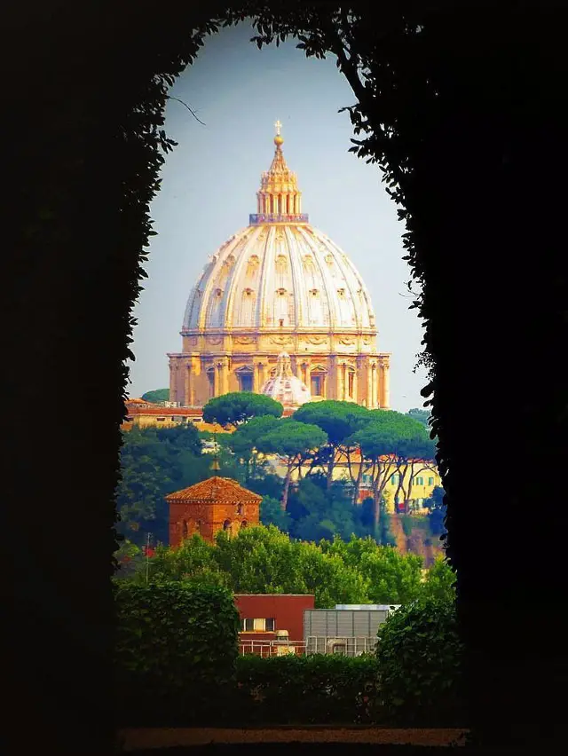 10 Cool and Quirky Things to Do in Rome! ✴️🗺