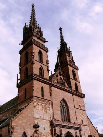 스위스 바젤 랜드마크 천년 역사의 주교좌성당