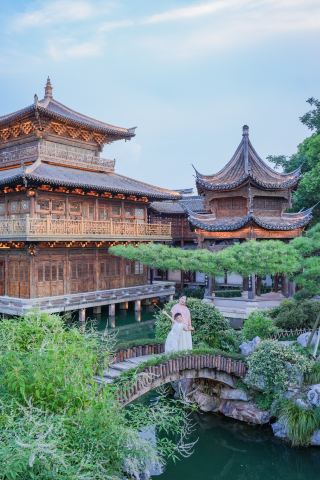 Summer family outings in Jiangsu, Zhejiang, and Shanghai are legendary! Spend a full day at Puyuan ancient town